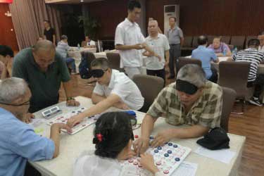 2、图为选手对局 2、图为选手对局