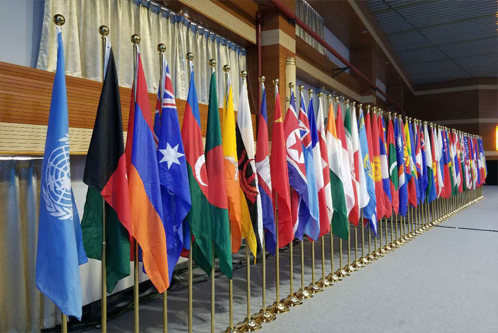 图为会议现场 图为会议现场