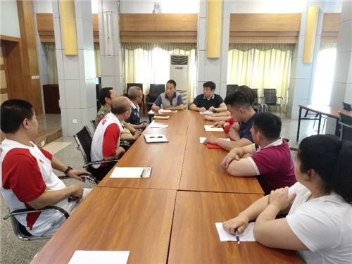 图为中国残疾人举重队学习习近平总书记回信精神.jpg 图为中国残疾人举重队学习习近平总书记回信精神.jpg