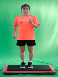 动作三:台阶上上下下2.jpg 动作三:台阶上上下下2.jpg